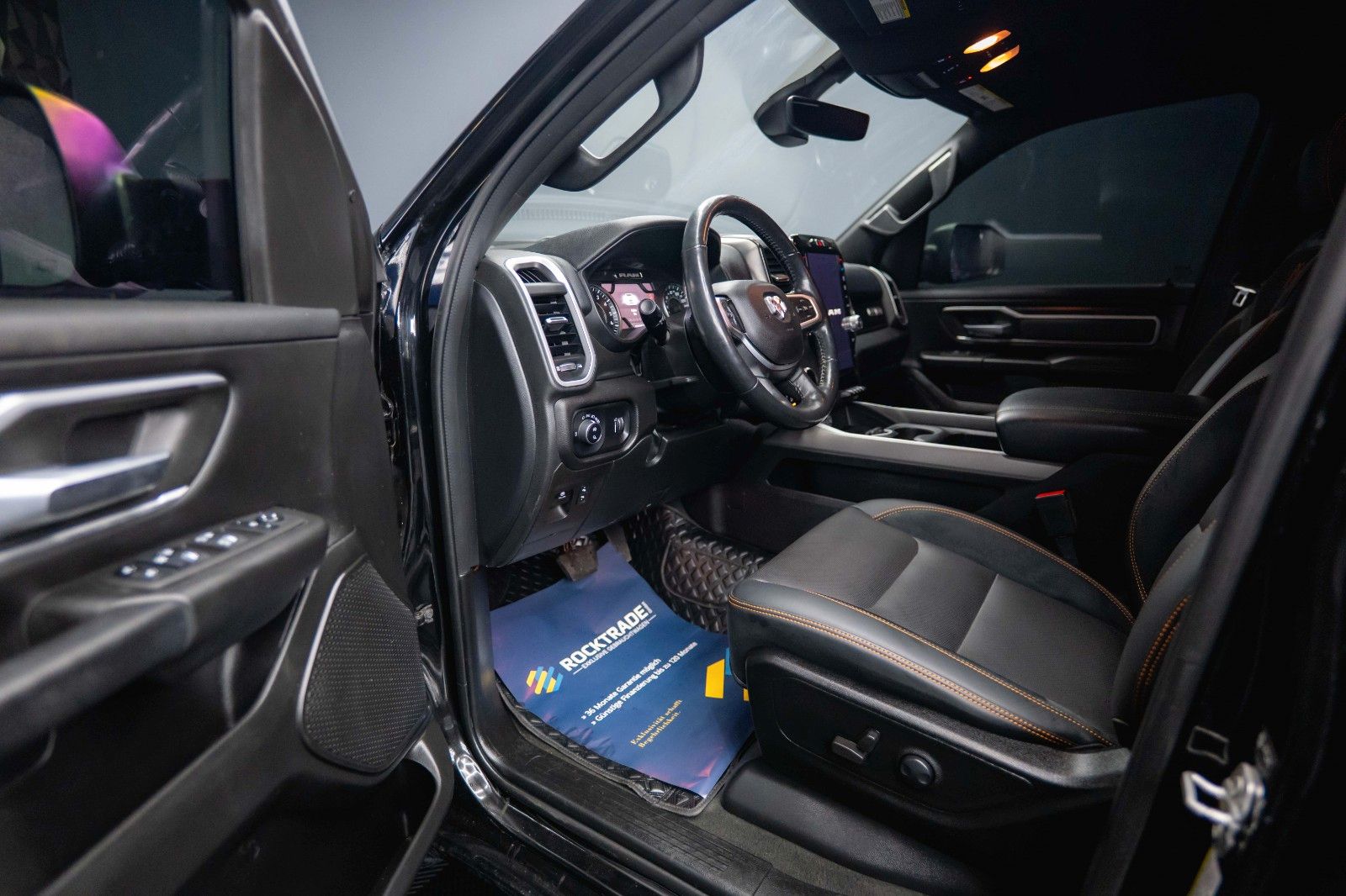 Fahrzeugabbildung Dodge RAM 5.7 V8 HEMI 4x4 OFFROAD Night Limited 19%