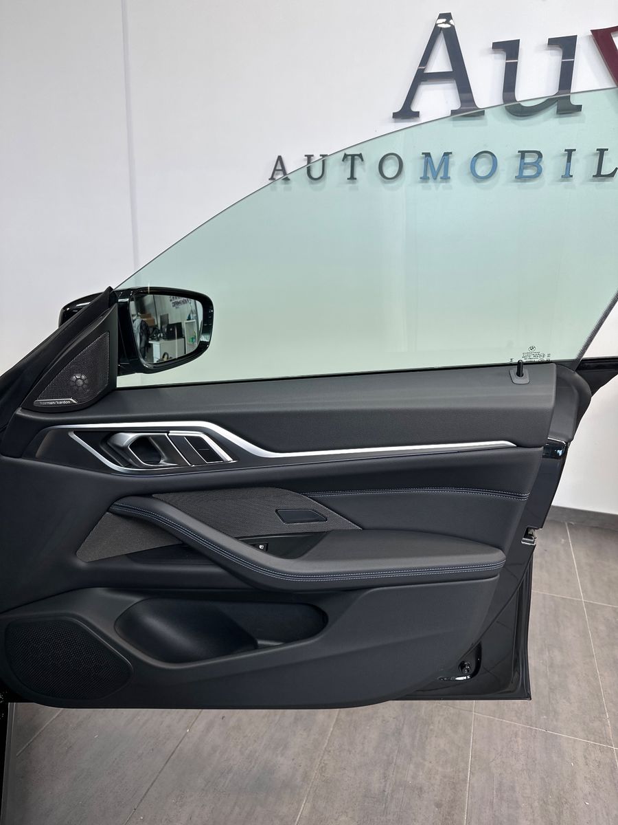 Fahrzeugabbildung BMW i4 eDrive40 Gran Coupe M-Sport NAV+LED+KAM+ACC