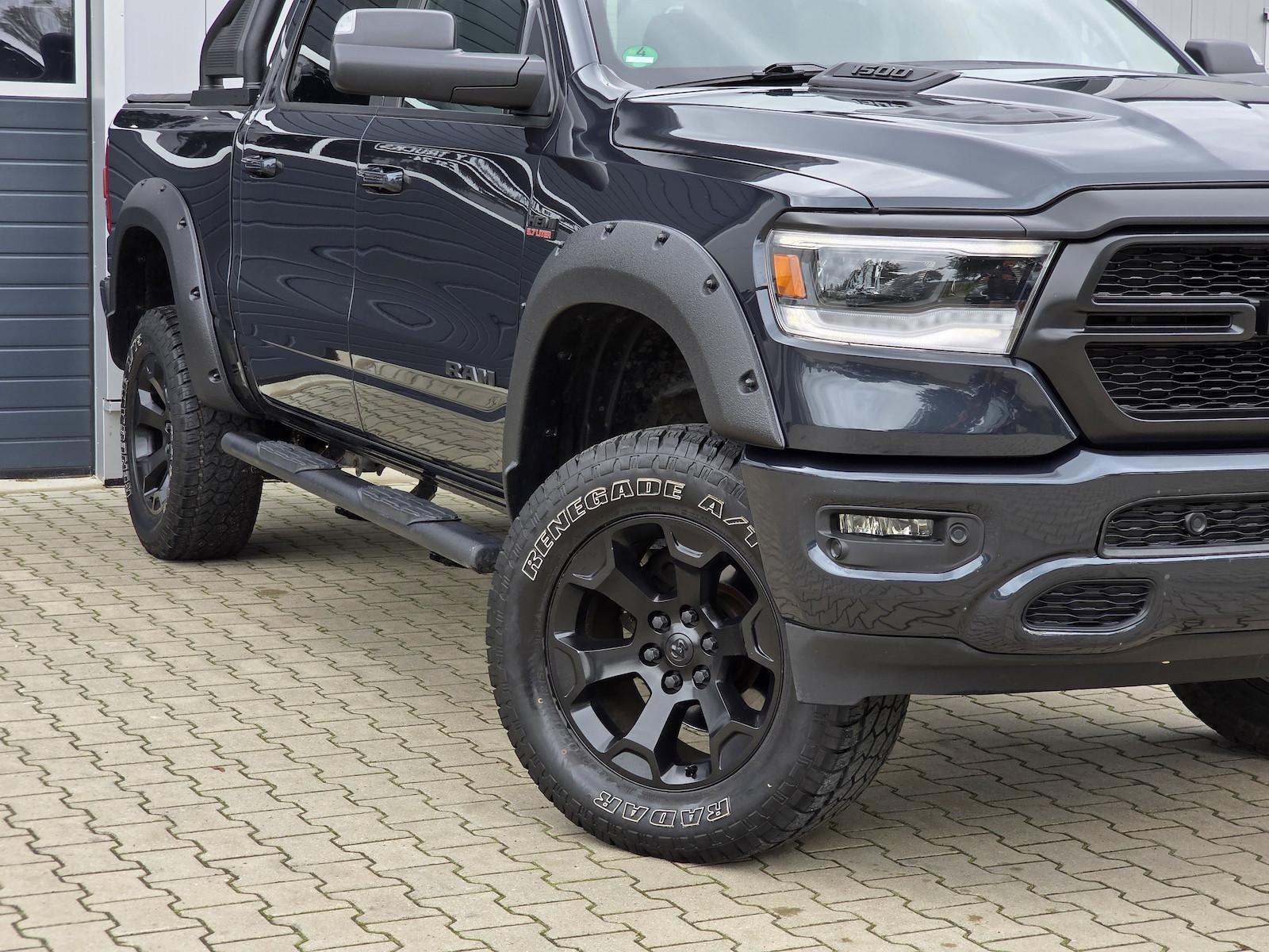 Dodge RAM 1500 5.7 4x4 Bighorn LED 6´´ Lift Rollbar
