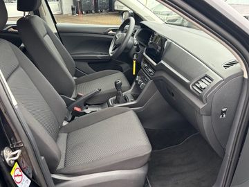 Bild 11 VW T-Cross 1.0 TSI PDC/Klima/Mirror Link/LED-Schei