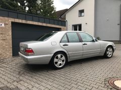 Fahrzeugabbildung Mercedes-Benz S 320 W140