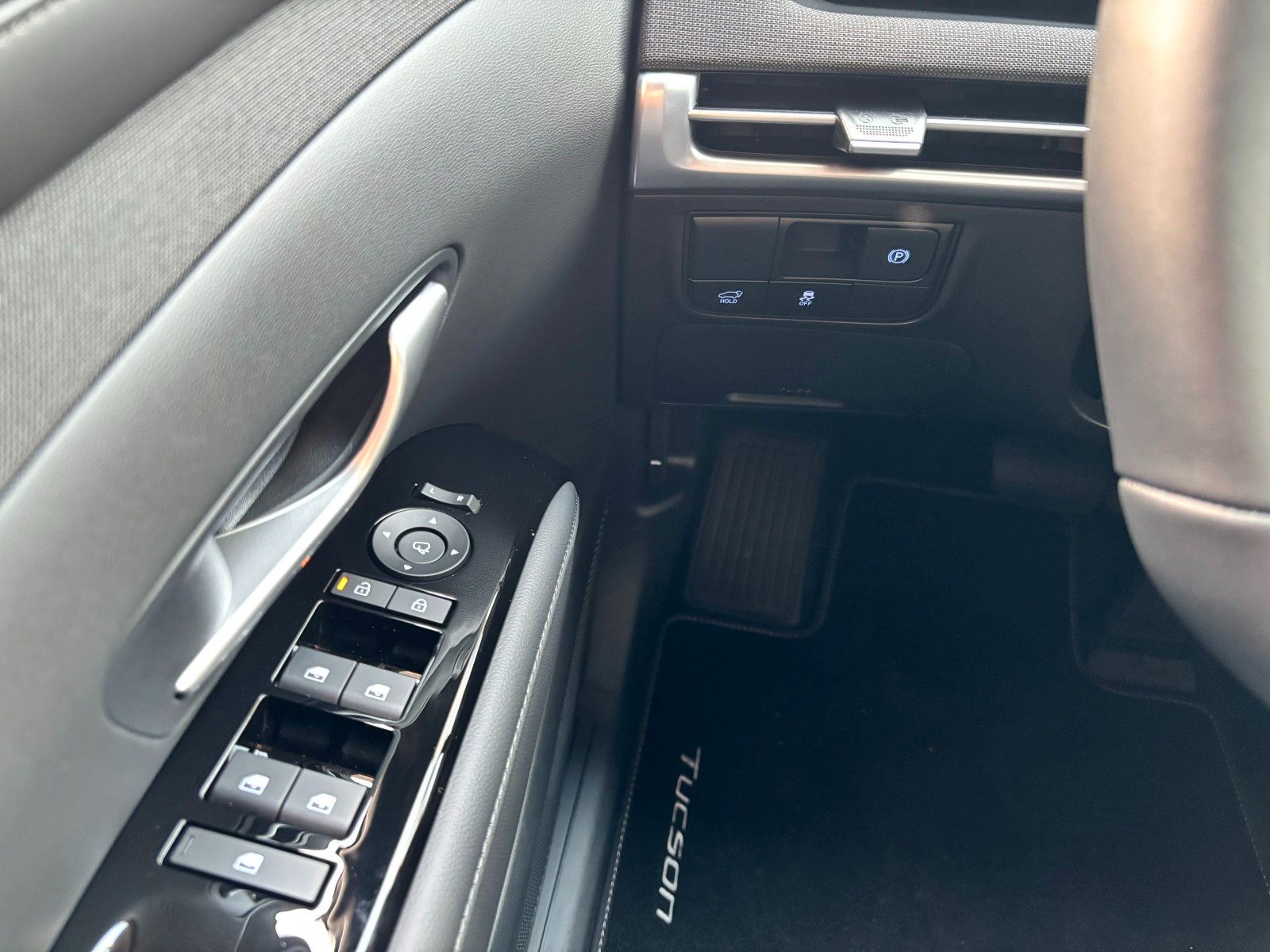 Fahrzeugabbildung Hyundai Tucson Prime MY25 Panorama/Leder/360°