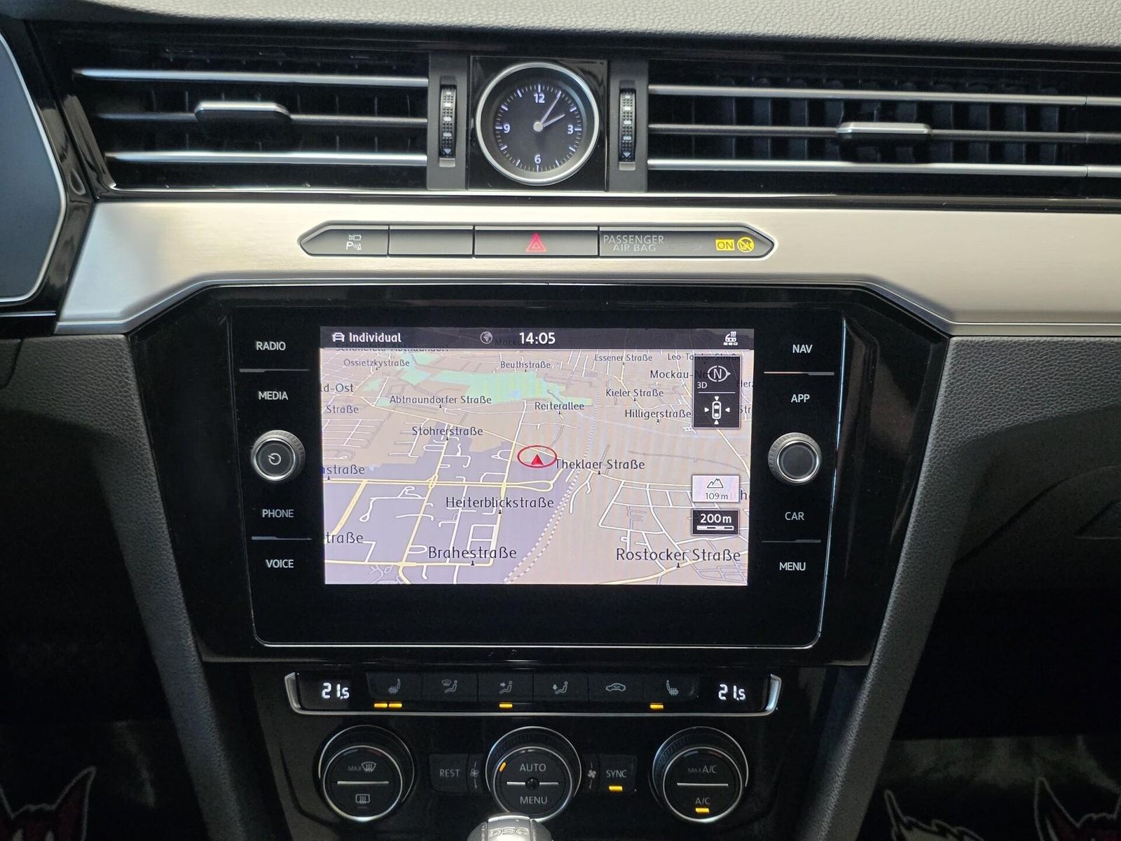 Fahrzeugabbildung Volkswagen Passat Variant 4M R-Line/Keyles/DAB/Carplay/Ahk