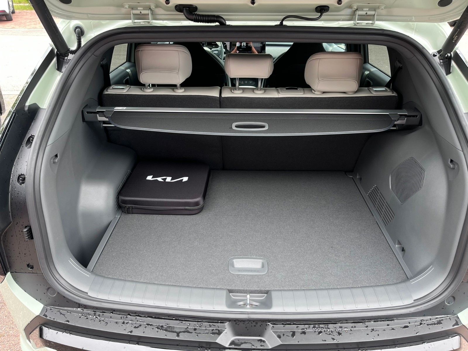 Fahrzeugabbildung Kia EV3 81 kWh 150 kW GT-line Frontantrieb
