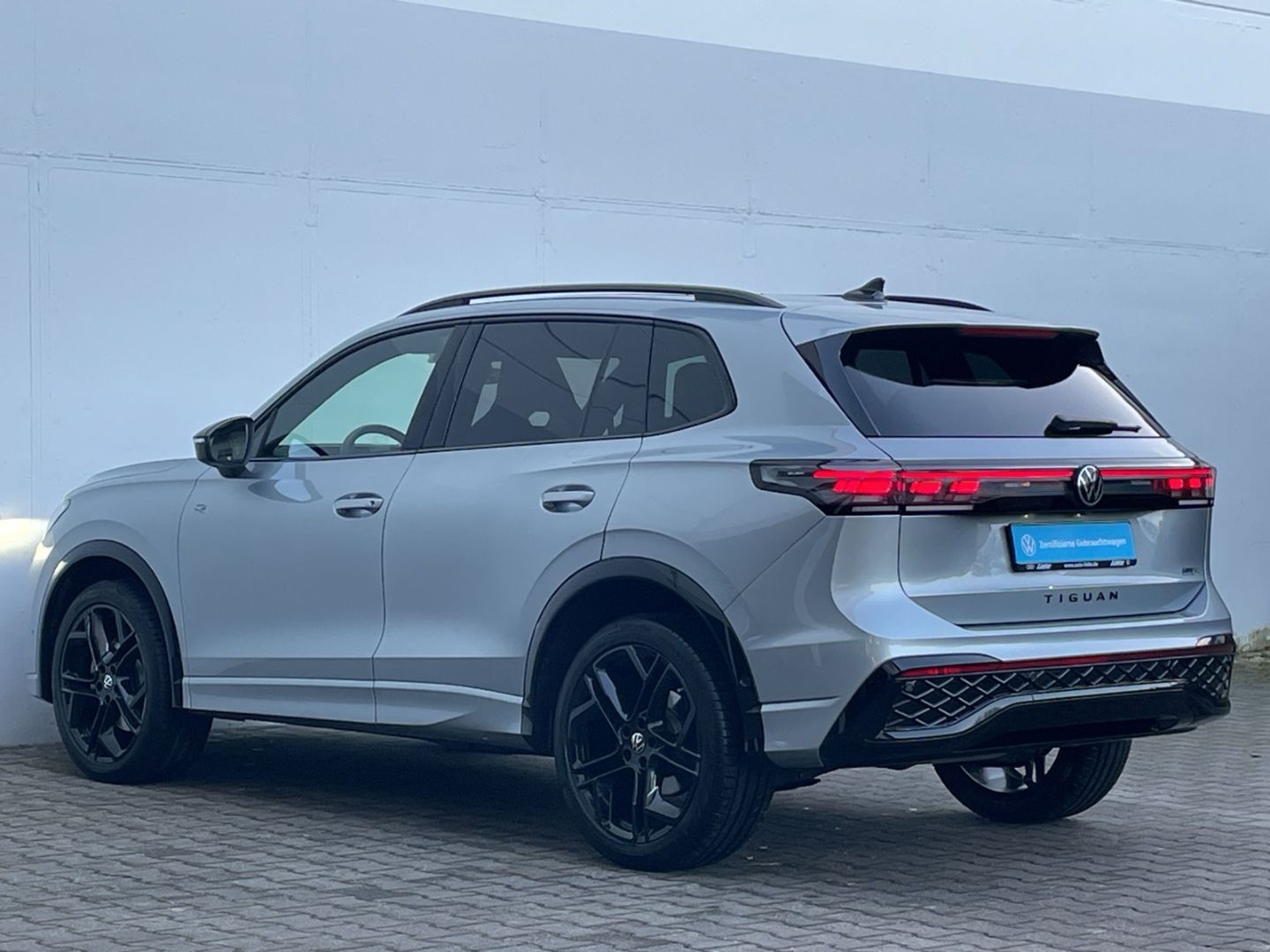 Tiguan 2.0 TDI 4M R-Line Standhzg/AHK/HUD/360°Ka