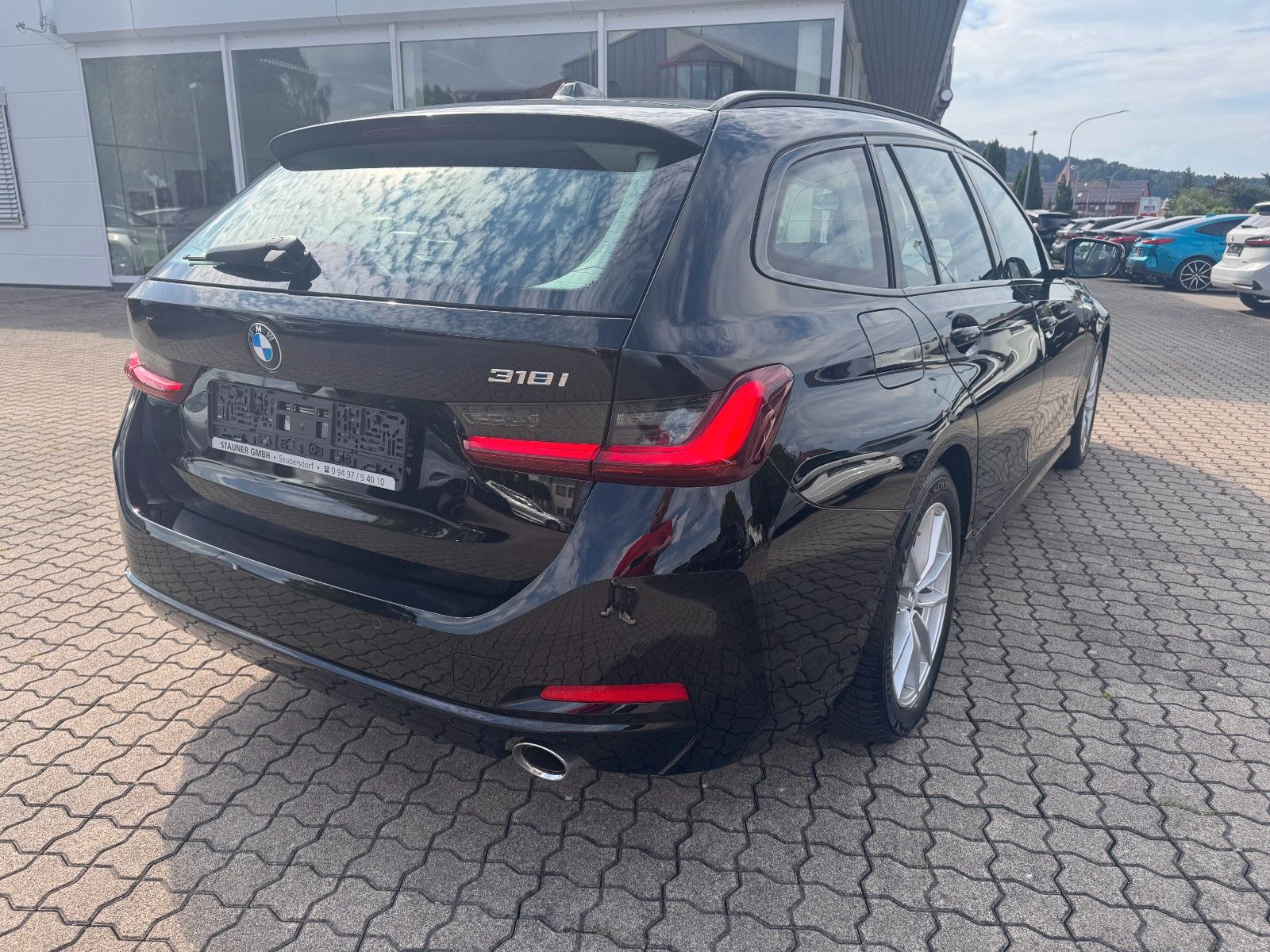 BMW 318i Touring KAMREA NAVI DAB KLIMAAUTOMATIK foto 8