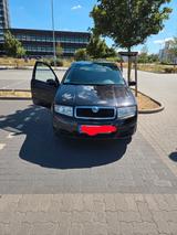 Skoda Fabia 1.9 TDI Elegance Elegance - Skoda Fabia mit Diesel-Antrieb: Limousine, 1.9