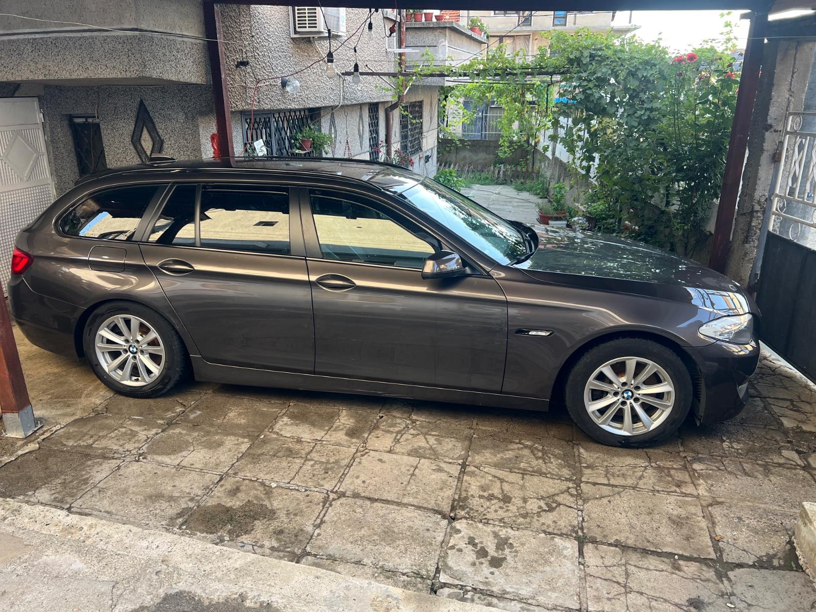 BMW 530d xDrive 07/28 TÜV *AHK* *NAVI*
