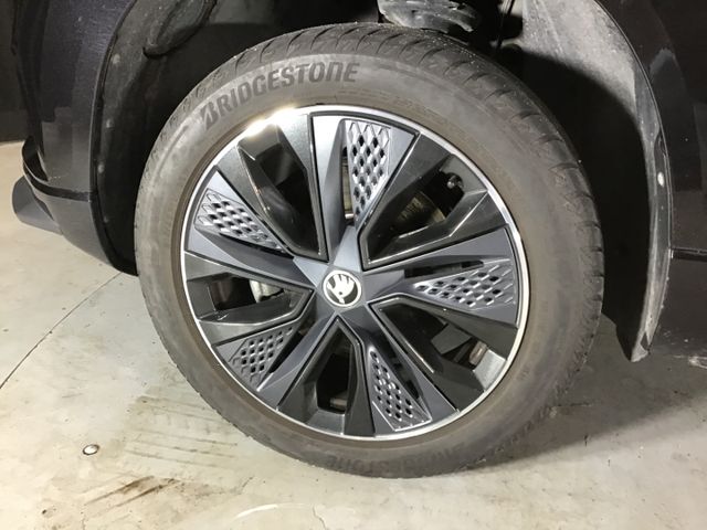 Fahrzeugabbildung Skoda Karoq Sportline 1.5 TSI DSG/Navi/ACC/Matrix/PDC