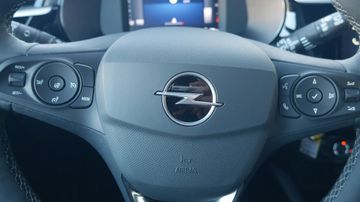 Bild 10 Opel CORSA 1.2 GS