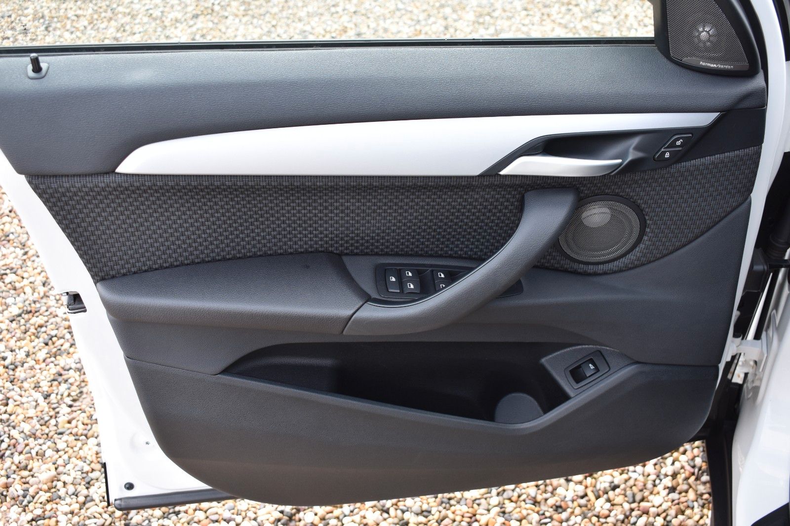 Fahrzeugabbildung BMW X1 xDrive 20 d Advantage AHK H&K