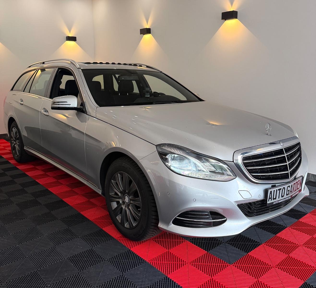 Mercedes-Benz E 220 E T-Modell E 220 CDI BlueEfficiency