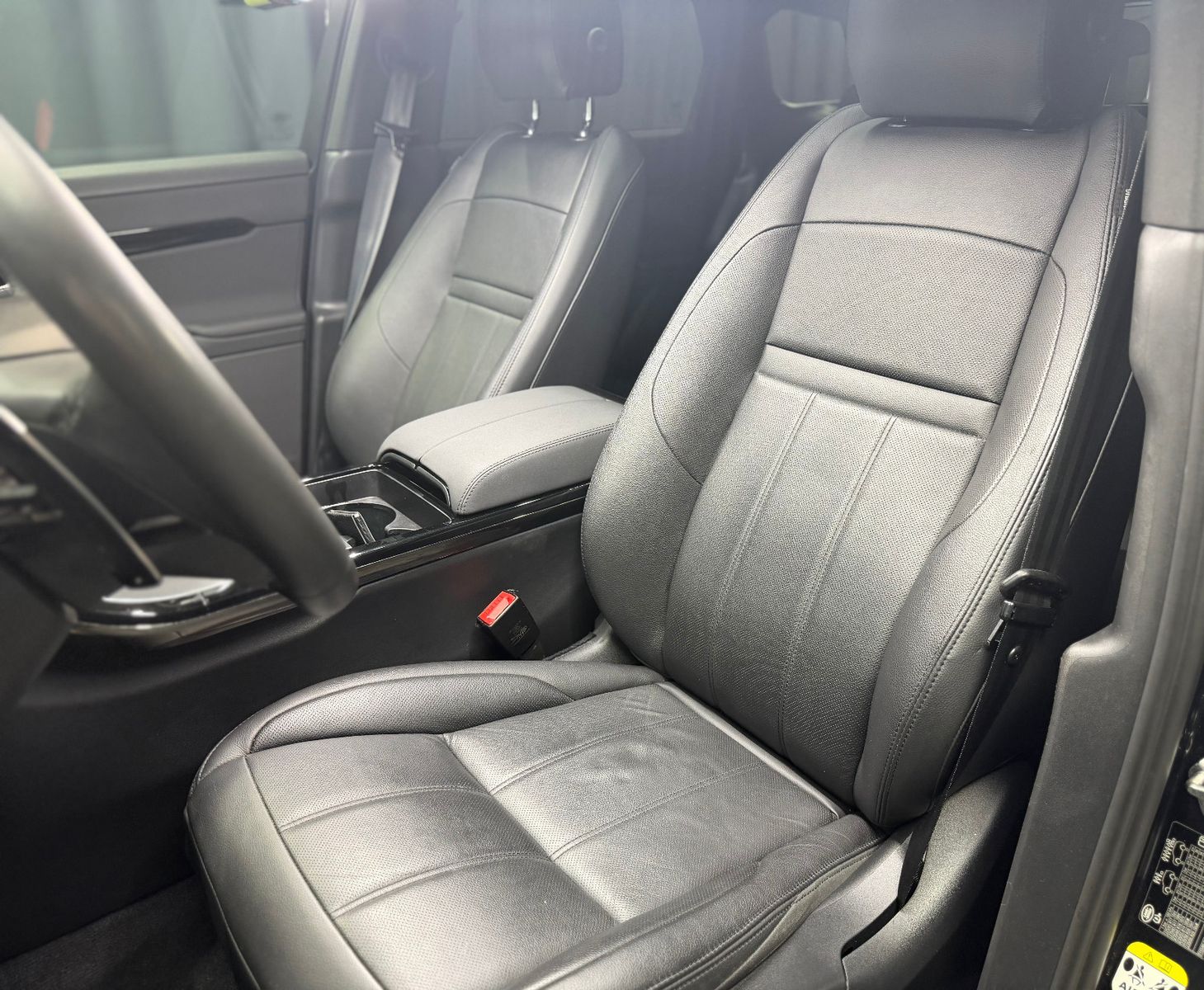 Fahrzeugabbildung Land Rover Range Rover Evoque Dynamic SE |AHK|MERIDIAN|360°