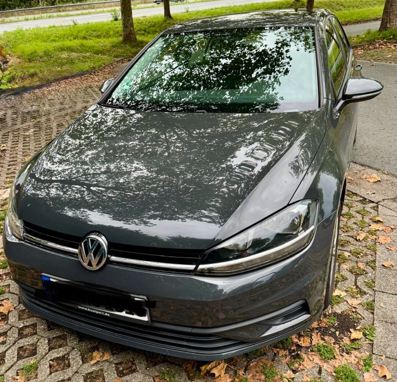 Image of Volkswagen Golf