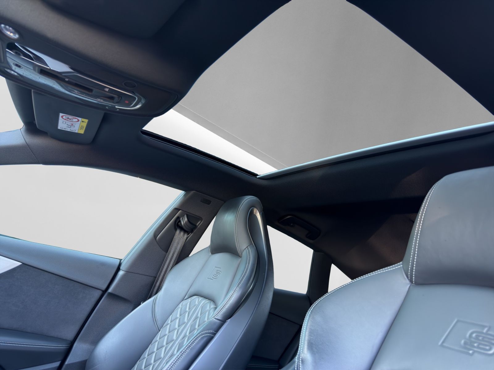 Audi S5 - Bild 21