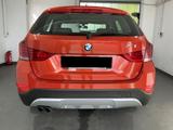 BMW X1 xDrive20i "1 HAND/PANORAMA/BMW Service"AHK" - BMW: Orange