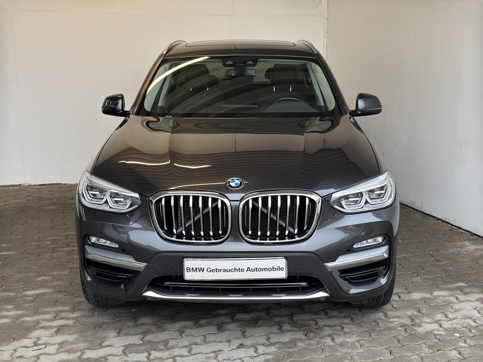 BMW X3 xDrive30iA Luxury Line NaviProf.LED.AHK.PGD.