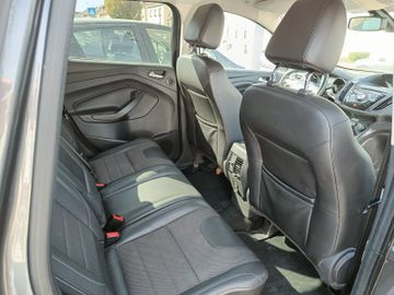 Ford Kuga - 10