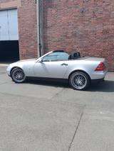 Mercedes-Benz SLK 200 -