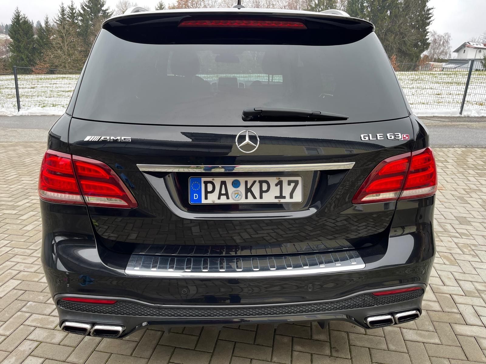 Mercedes-Benz GLE 63 AMG 4Matic foto 12