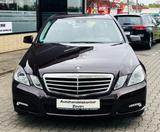 Mercedes-Benz E 250 E Limousine CDI BlueEfficiency/Xenon/AHK - Mercedes-Benz E 250 mit Diesel-Antrieb: Limousine