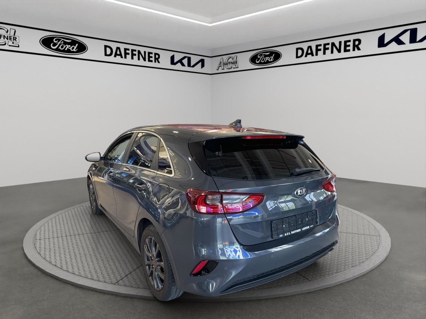 Fahrzeugabbildung Kia Ceed Vision Kamera DAB Tempomat Navi SpurhalteAS