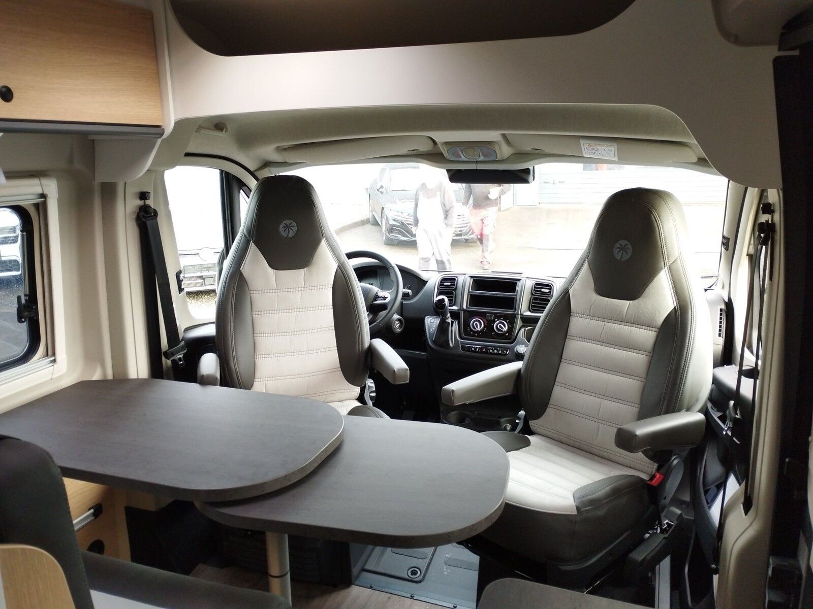 Fahrzeugabbildung Sunlight Adventure Cliff 640 Automatik, Dörr Edition, LTE