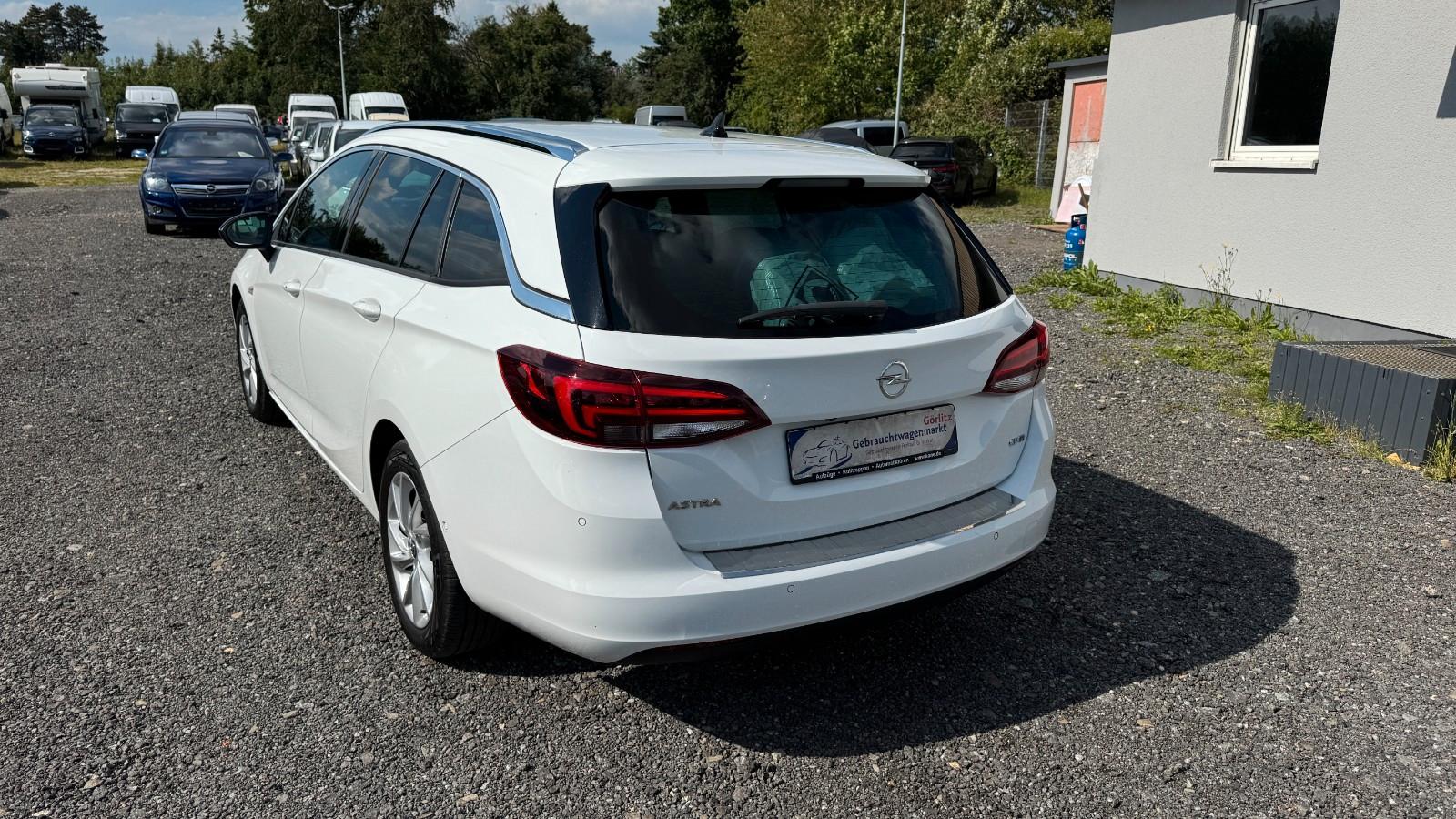 Opel Astra K SportsTourer Elegance Alcantara Led Navi