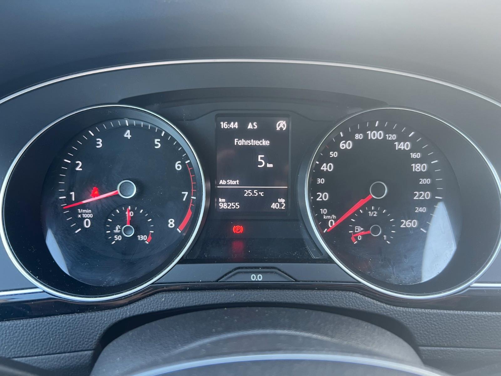 Volkswagen PASSAT°LIMO°COMFORTLINE°NAV°LED°SHZ°ACC°PDC°
