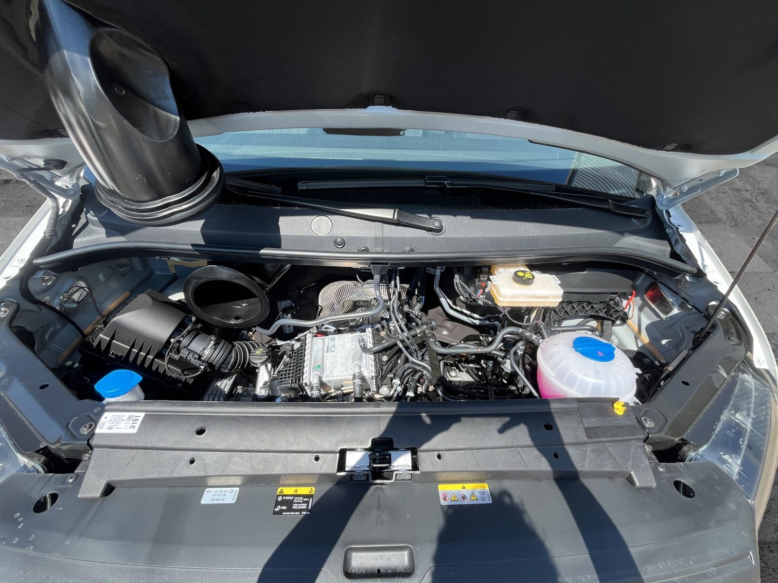 Fahrzeugabbildung Volkswagen Crafter Kasten 35 MR Klima RFK DAB