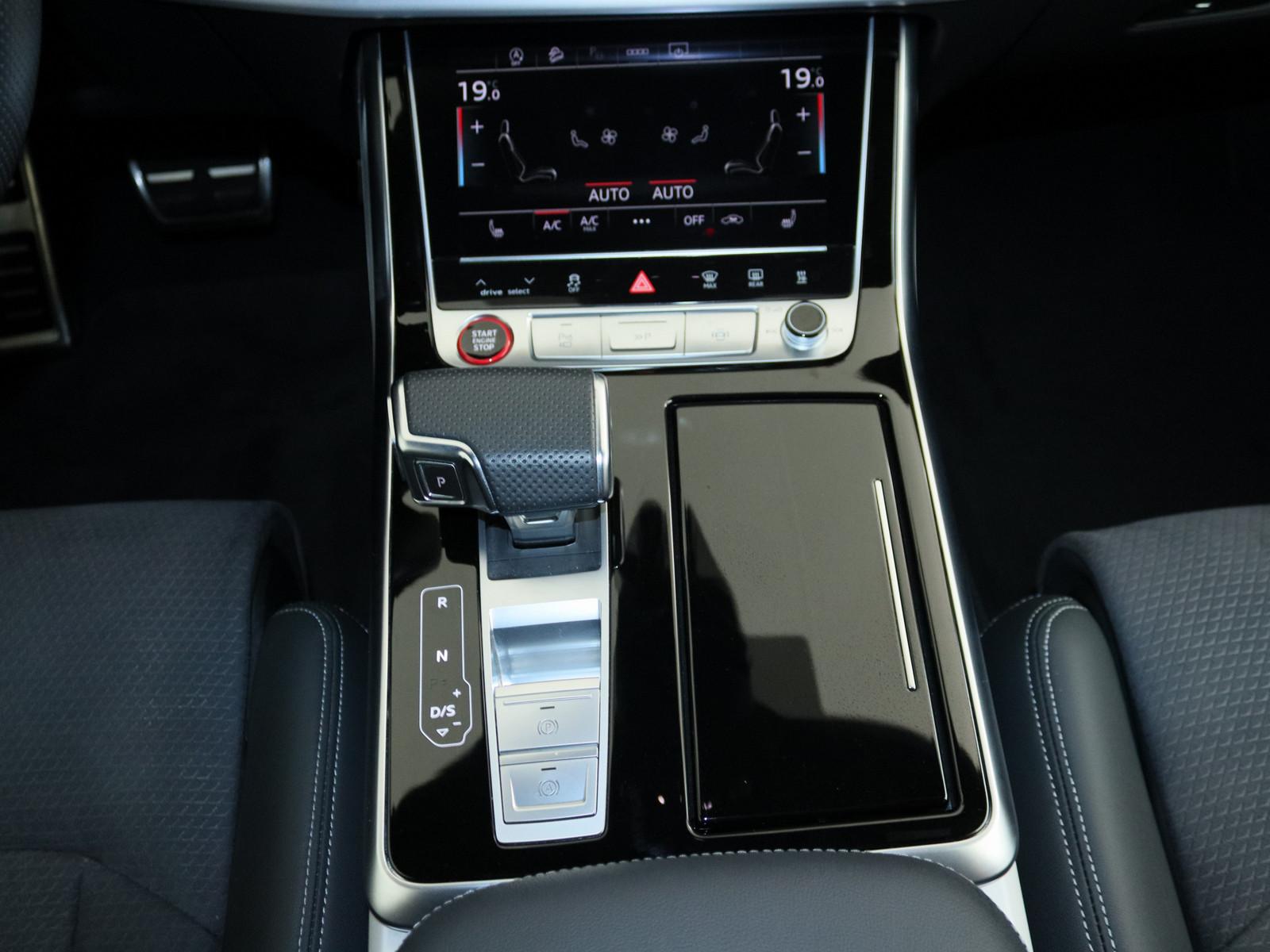 Audi SQ8 4.0 TFSI quattro AHK 360° MATRIX-LED PANO