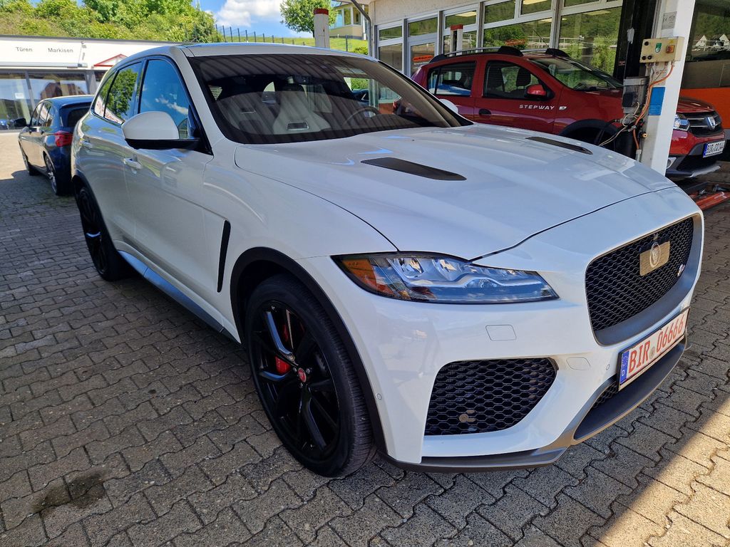 Jaguar F-Pace