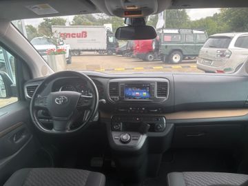 Fahrzeugabbildung Toyota Crosscamp Aufstelldach Navi RFK uvm