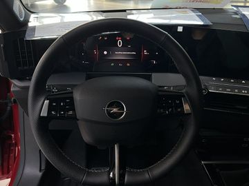 Fotografie des Opel Astra Sports Tourer 1.2 Turbo GS Tech-Paket