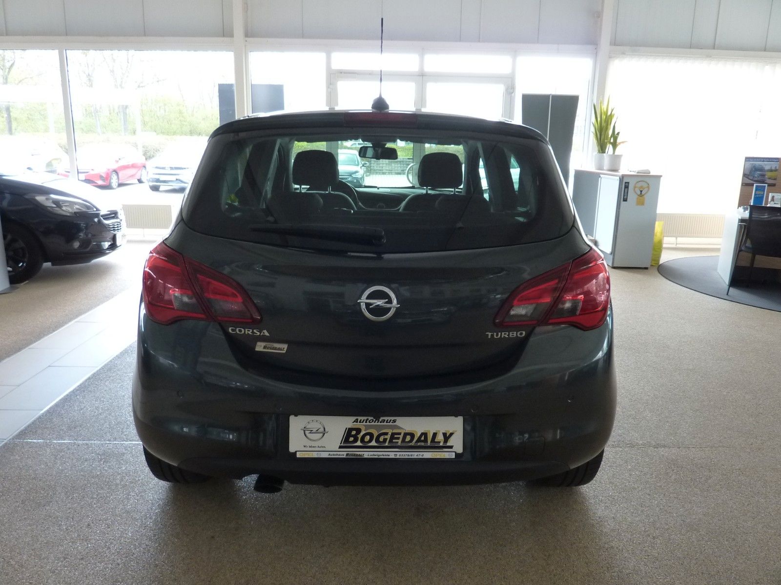 Fahrzeug 5 Fahrzeugabbildung Opel Corsa 1.4 Turbo ecoFLEX INNOVATION 74kW S/S