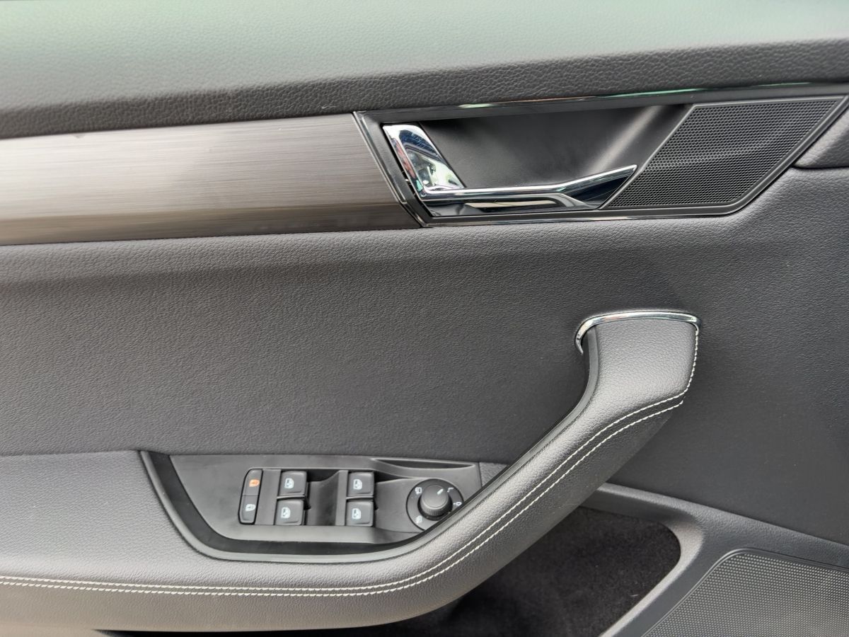 Skoda Superb - Bild 16
