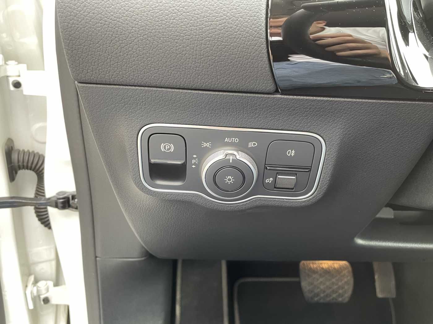Fahrzeugabbildung Mercedes-Benz GLA 220 4M 8G Progressive R-Kamera +Distr+Ambien