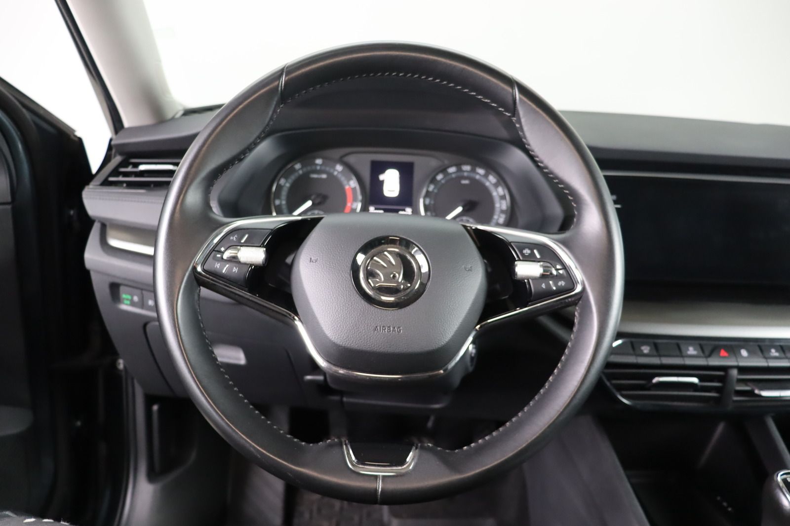 Fahrzeugabbildung SKODA Octavia Combi 1.5 TSI * RFK * LED * Keyless