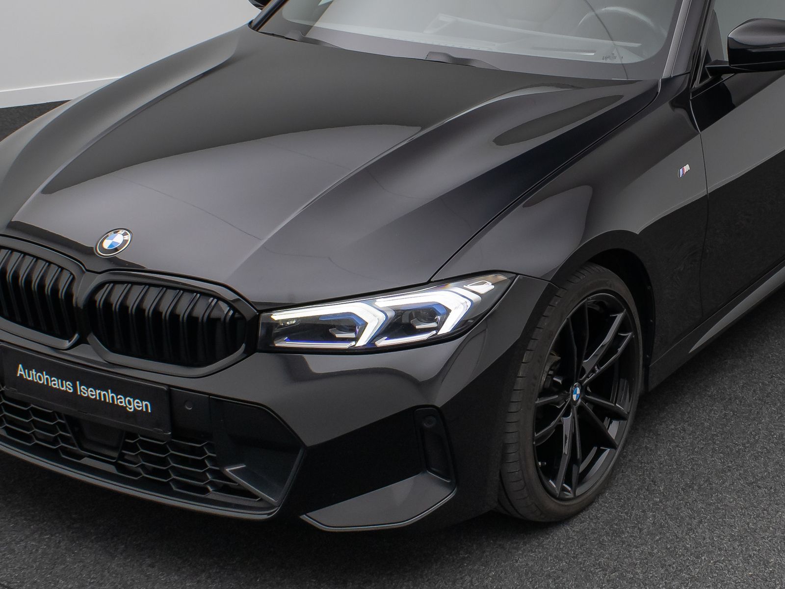 Fahrzeugabbildung BMW 320d M Sport AHK Stop&Go Alarm DAB Komfort 19Zol