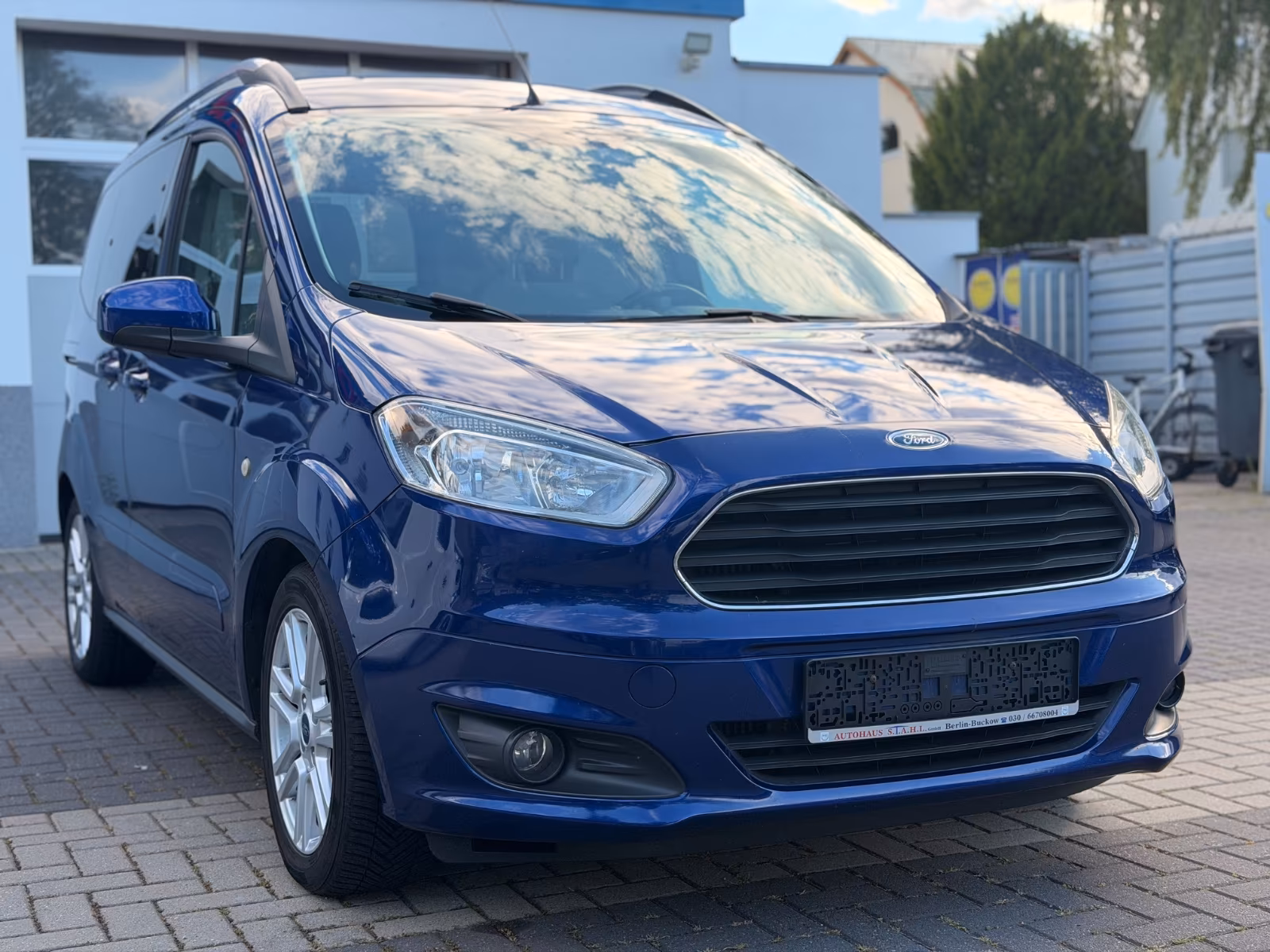 Ford Tourneo Courier Titanium