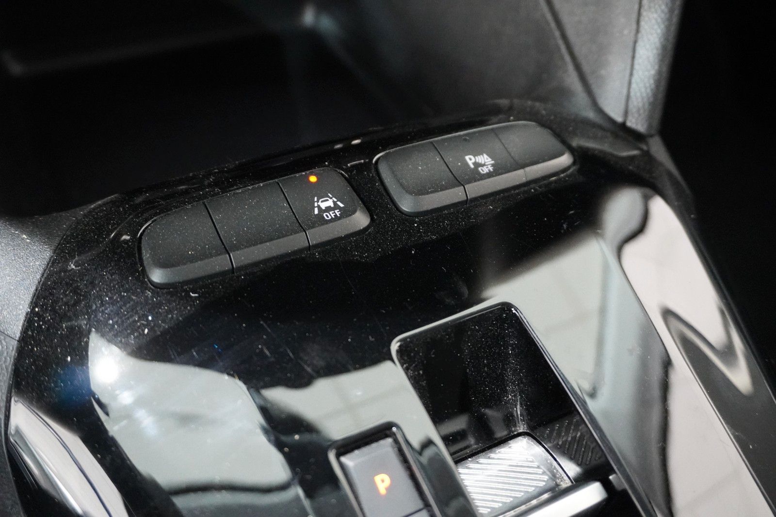 Fahrzeugabbildung Opel Corsa-e F EDITION 7KW NAVI/VIRT/TEMP/DAB/WÄRMEP.