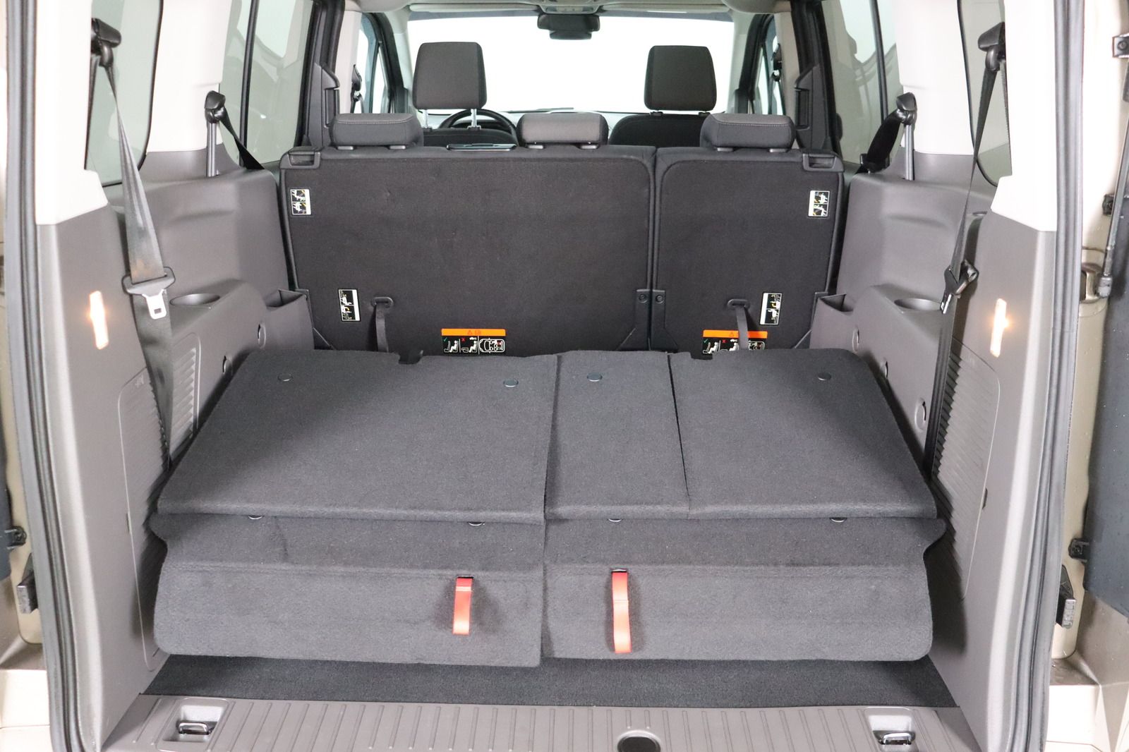Fahrzeugabbildung Ford Grand Tourneo Connect 1.5 ECOBLUE Titanium