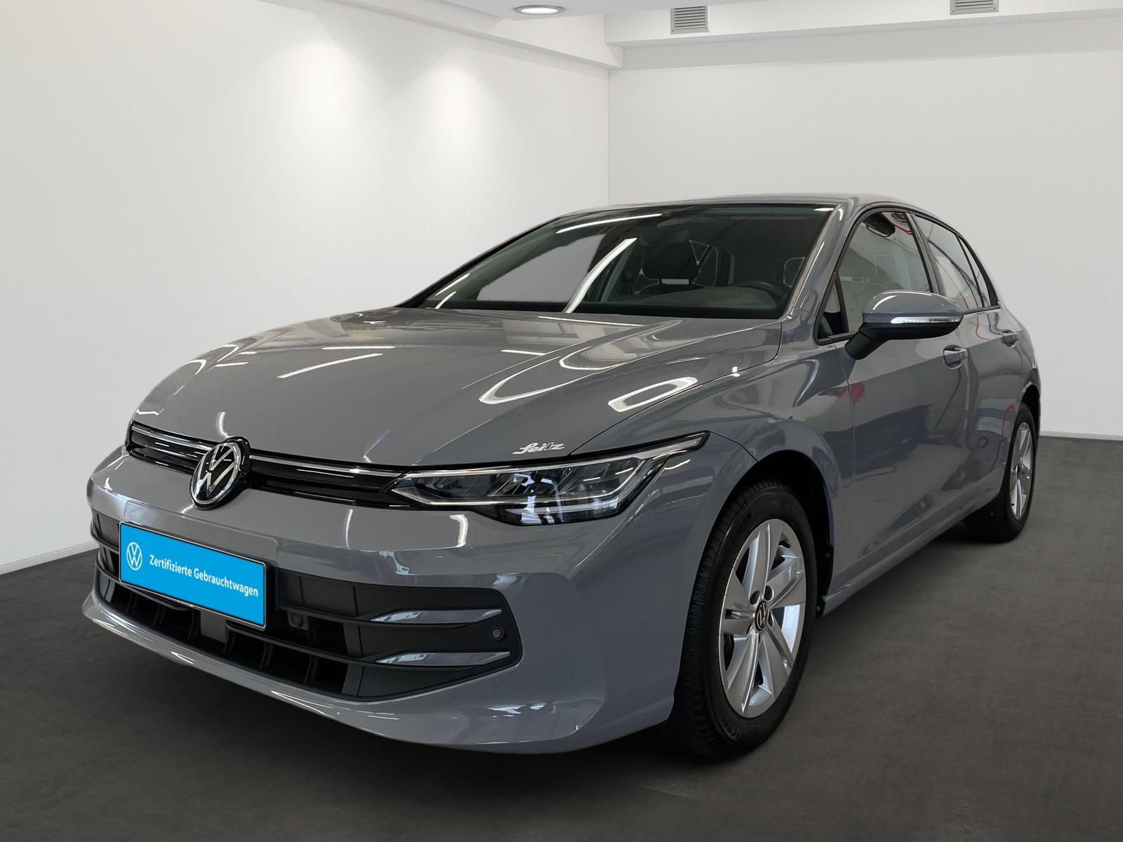 Volkswagen Golf VIII 2.0 TDI Life *LED*STANHZG*PDC*
