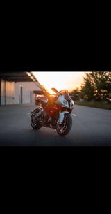 BMW S1000RR - BMW MOTORRAD S1000RR