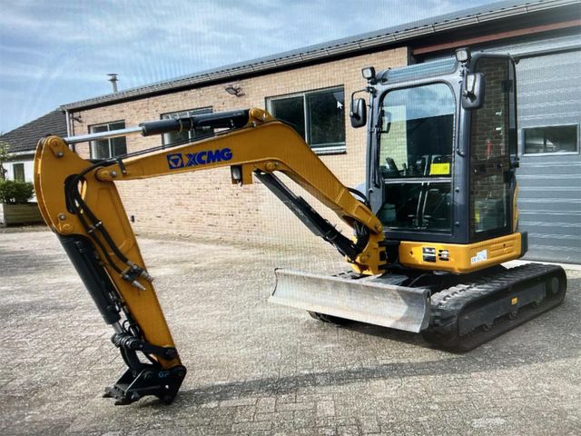 XCMG XE 27E Minibagger hyd. Schnellwechsler Kubota