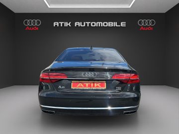 Audi A8 - 6
