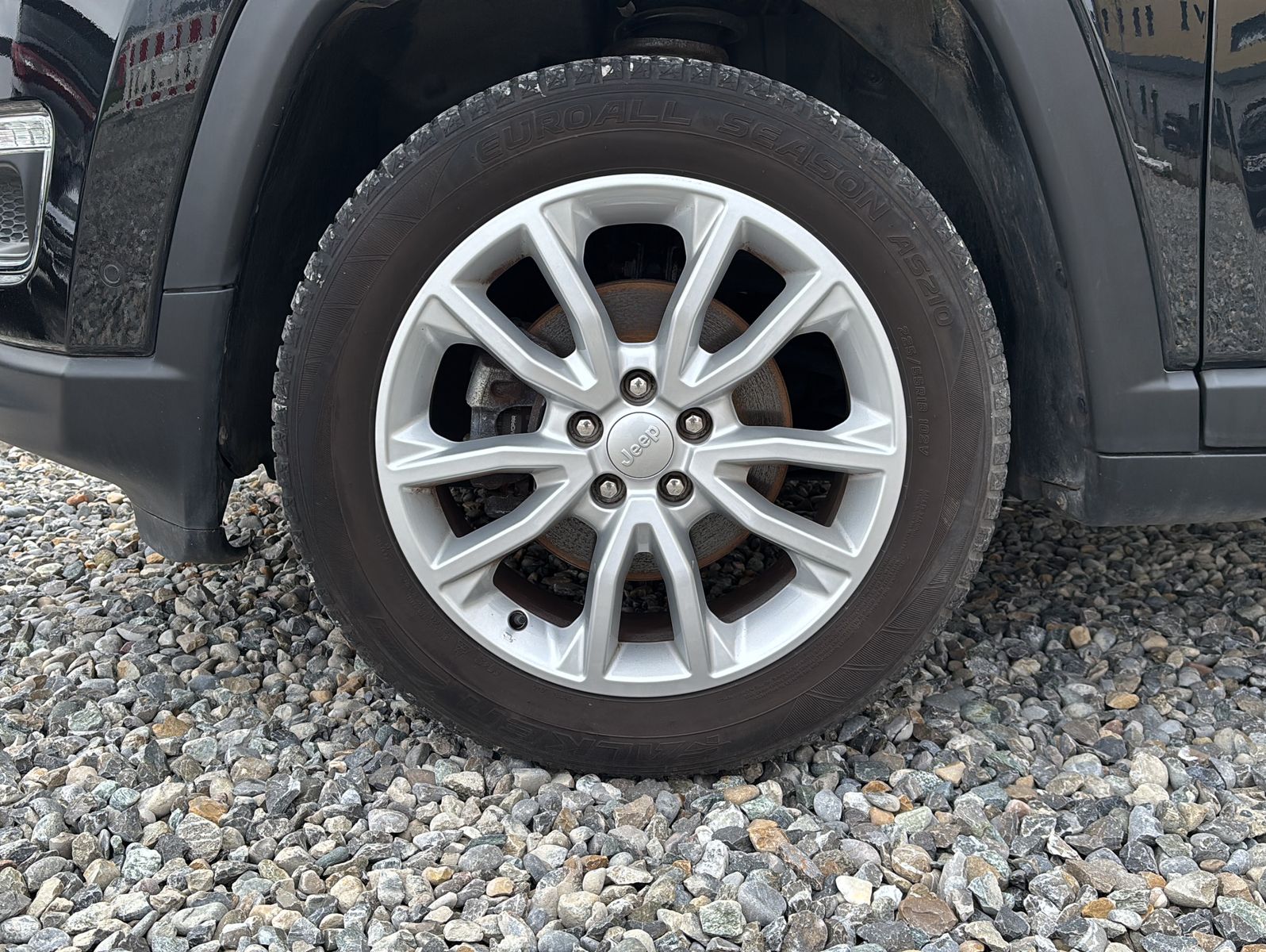 Fahrzeugabbildung Jeep Compass Limited FWD