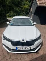 Skoda Superb 1.4 TSI iV DSG AMBITION COMBI AMBITION - Skoda: Firmenfahrzeug