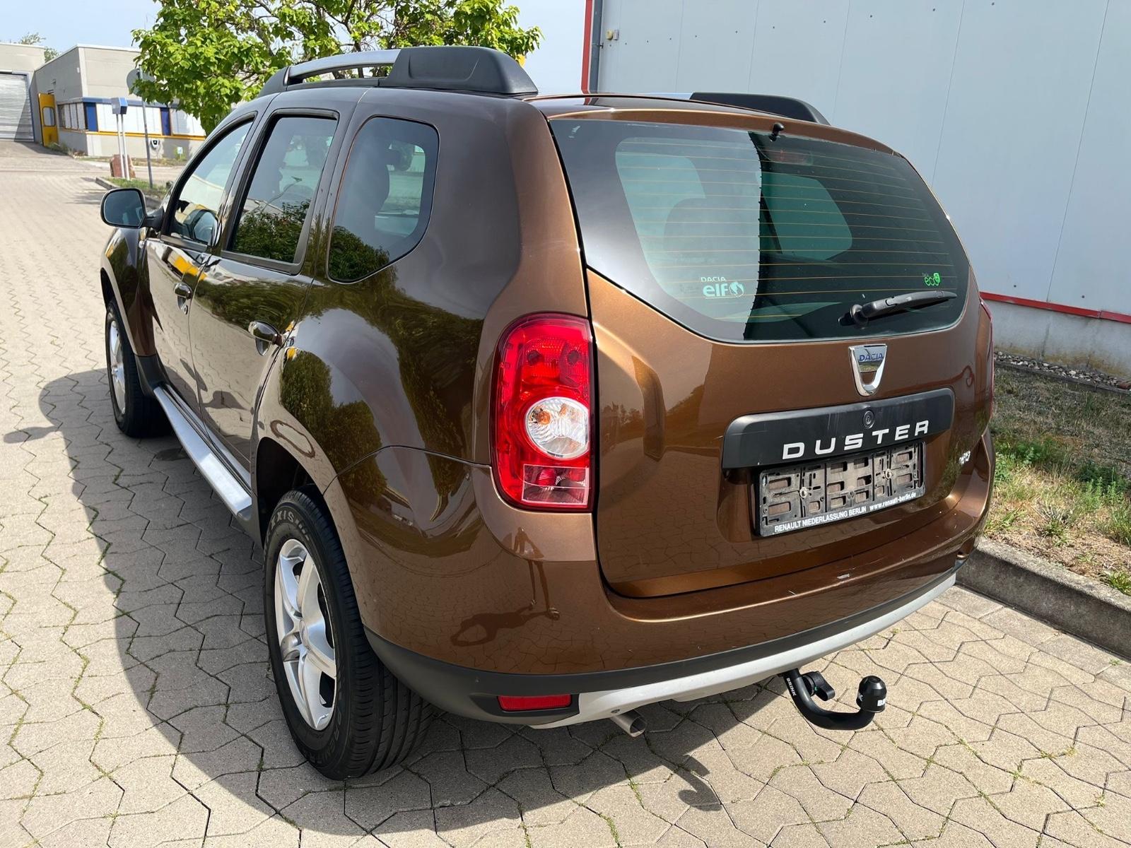 Dacia Duster 2011 — interior