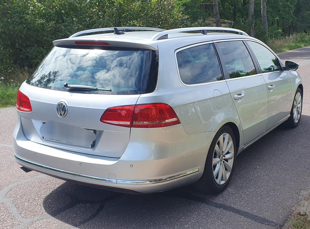 Volkswagen Passat 2012 — engine 122 HP (90kW)